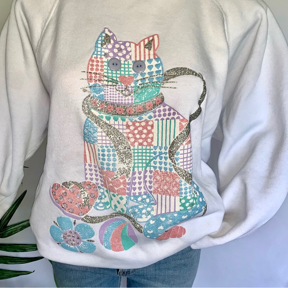 v i n t a g e :: Slouchy Cute Grandma Core Cat Lady Sweater - Picture 9 of 11